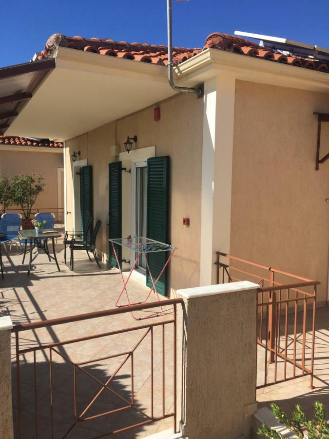 George Apartments Lourdata (Kefalonia) Exterior photo